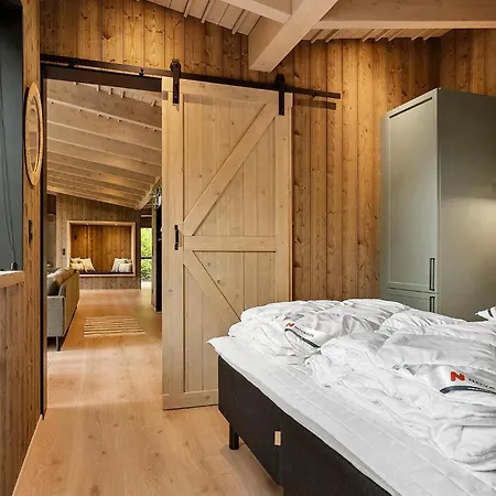 Дом отдыха Beautiful In With Sauna